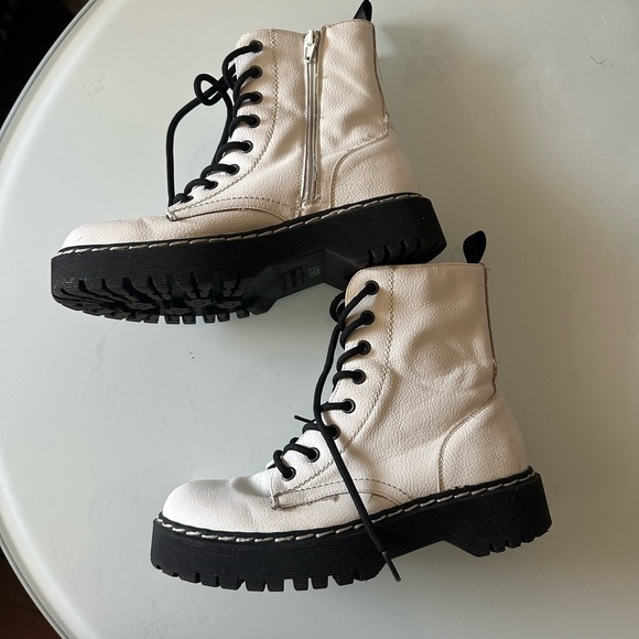 Sincerely Jules White and Black Combat Boots - Picture 3 of 3